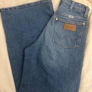 Wrangler Classic Blue Jeans